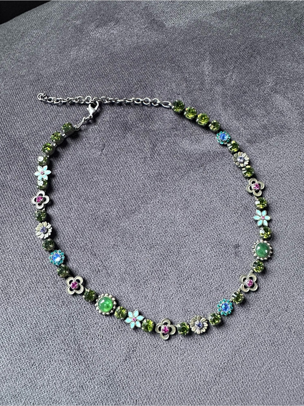 Sorrelli Floral Crystal Necklace & Earrings Set Antique Brass Finish